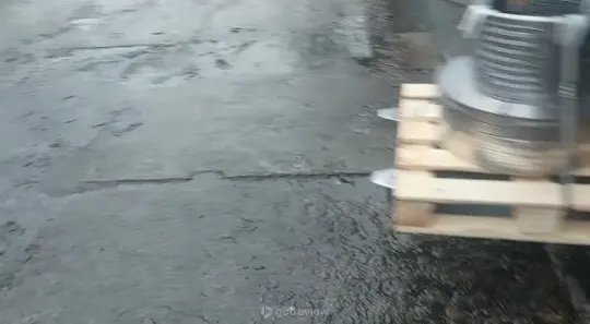 Погрузка ленты в бухтах